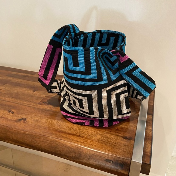 NEW Mochila - Picture 1 of 5